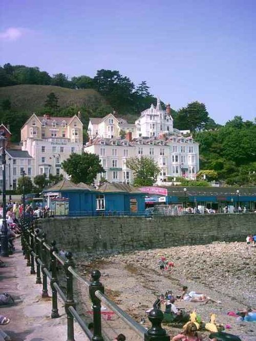 Llandudno - Seafront Promenade and Beach - June 2010