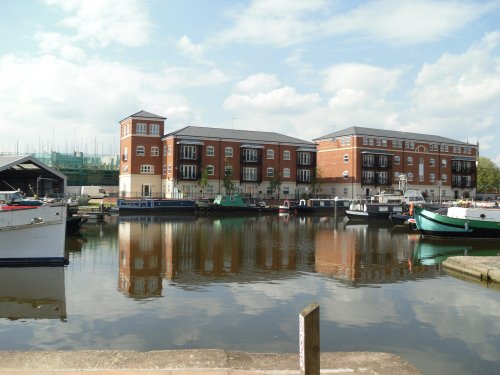 Worcester, the canal, May 2010