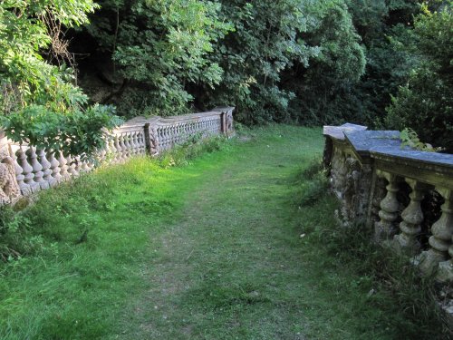 Abandoned carriage way