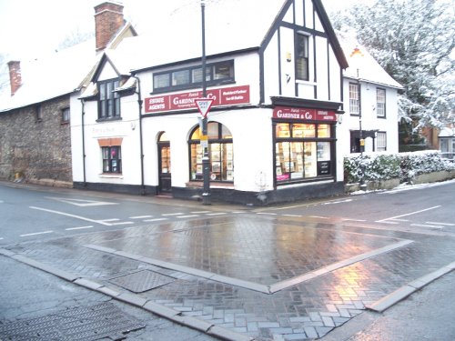 The Squareabout -- Great Bookham