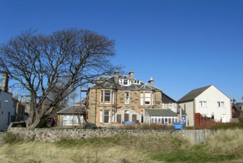 Earlsferry House