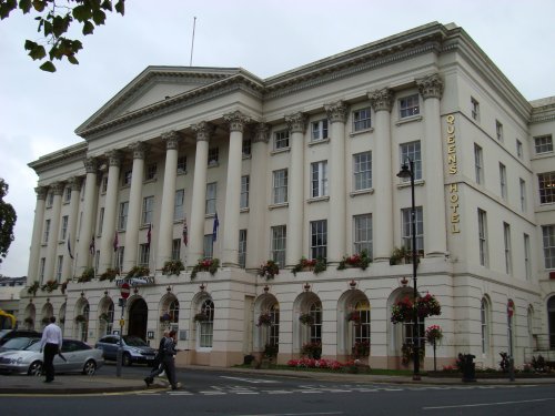 The Queen's Hotel