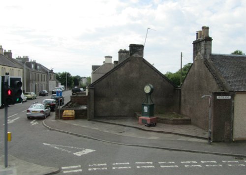 Windygate Cross Clock