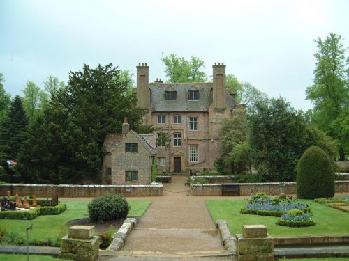 Groombridge Place Gardens May 2001