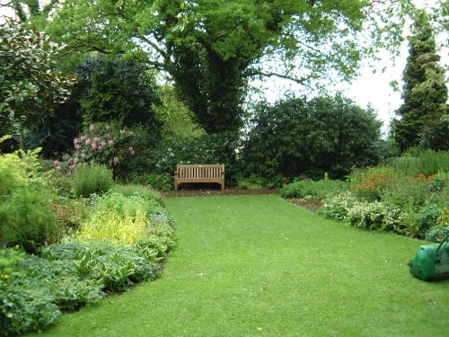 Beth Chatto Gardens, May 2001