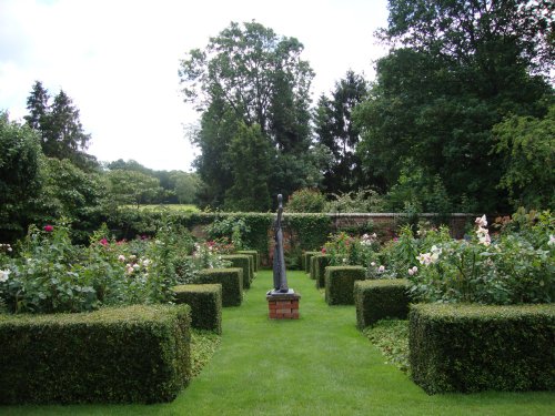 Rose Garden Pashley Manor