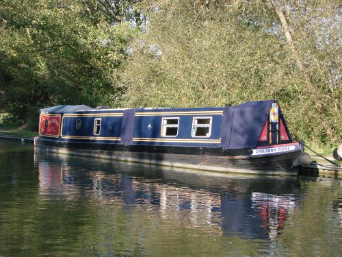 A narrowboat on the canal at Thrupp, Oxfordshire