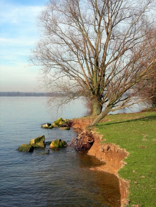 WATERS EDGE, RUTLAND WATER