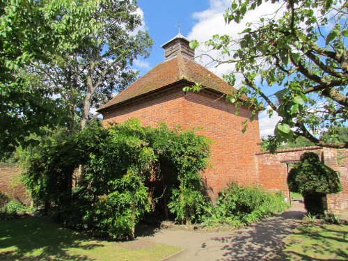 Eastcote House Gardens