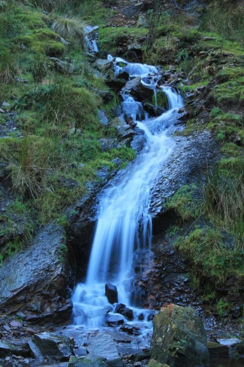 waterfall near langsett