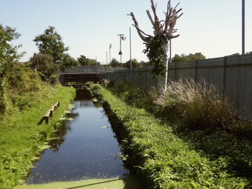 Gibbons Road feeder NW10