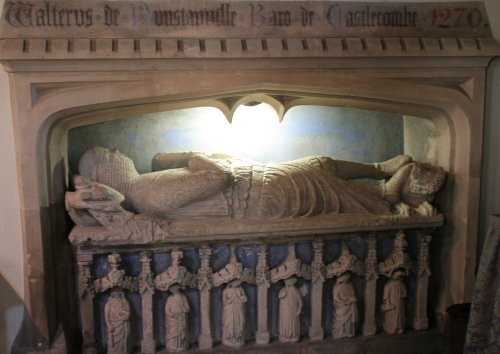 Castle Combe - St. Andrew Church - Tomb of Sir Walter de Dunstanville - 2008