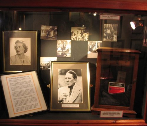 Jamaica Inn Museum (2) - June 2003