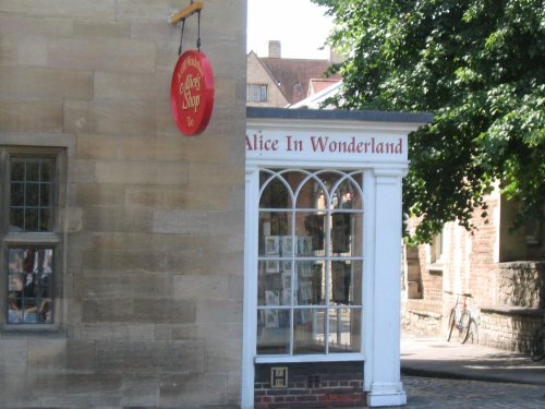 Oxford - Alice in Wonderland Shop - June 2003