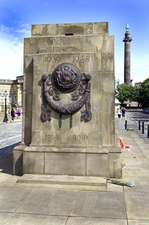 The Cenotaph detail, Lime Street, Liverpool