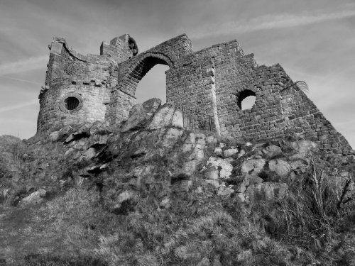 mow cop castle