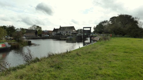 Titchmarsh Lock