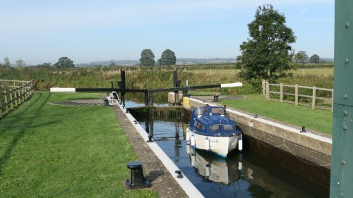 Cotterstock Lock