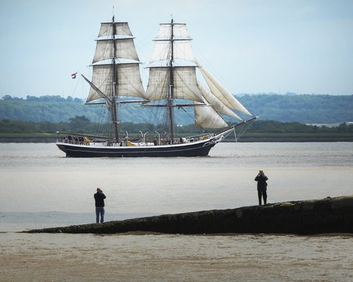 Don't Step Back ! Beachley.