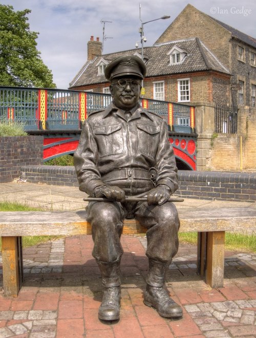 Captain Mainwarings Statue, Thetford