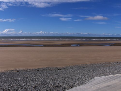 Brilliant blue and satin sand