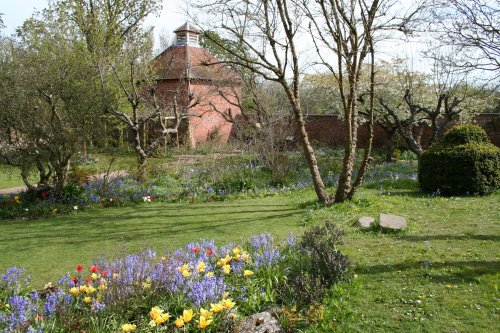 Eastcote House Gardens