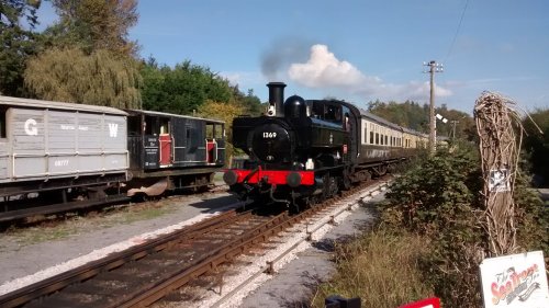 Steaming into Staverton