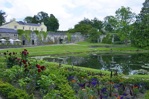 Aberglasney Garden