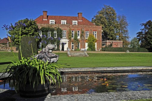 Hole House and Garden