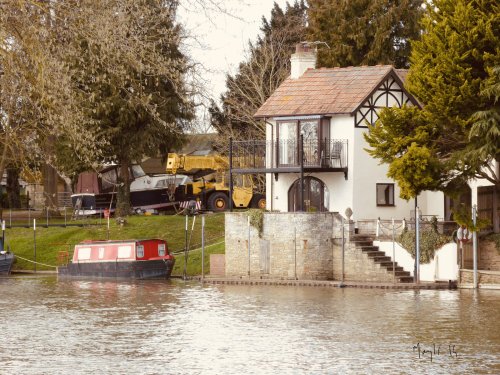 Bidford on Avon , house on the river  Avon
