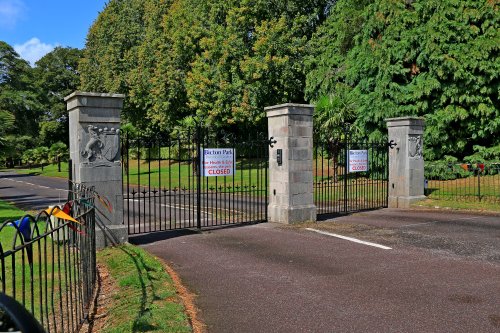 Bicton gates