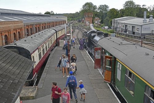 Bluebell Railway - Sheffield Park Station