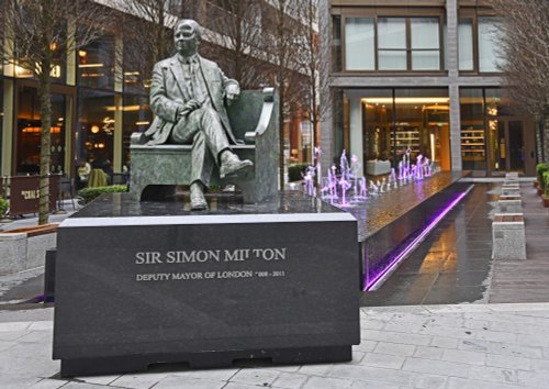 Hay's Galleria, London