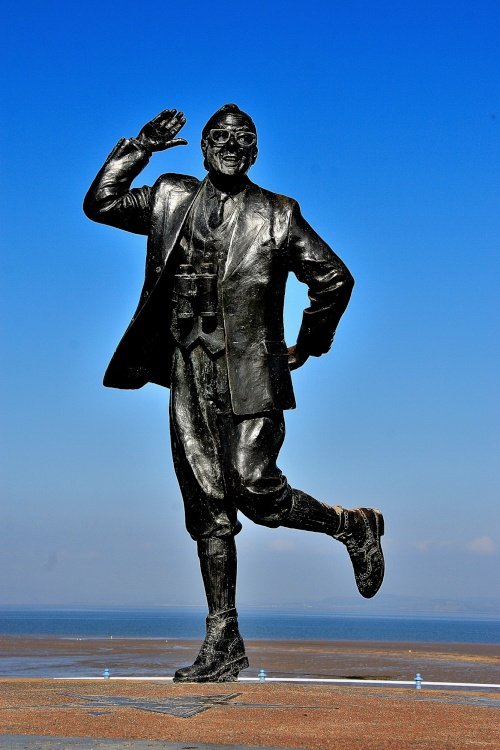 Statue of Comedian Eric Morecambe