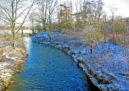 Kennington stream in winter