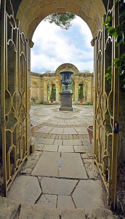 Hever Castle Gardens