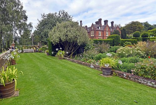 Doddington Place Garden