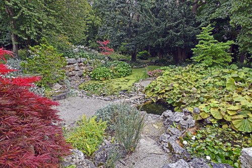 Doddington Place Rock Garden