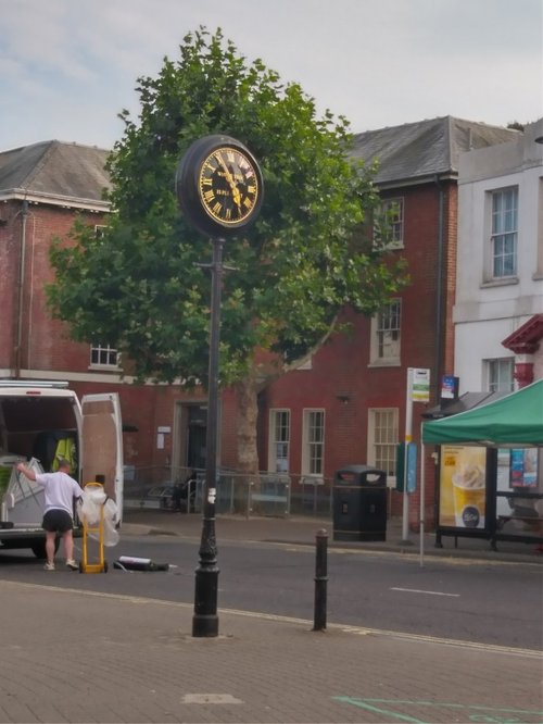 Clock in Christchurch High Street