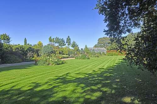 Lullingstone Castle Garden