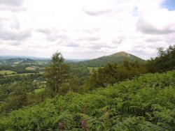 Walking the Malvern Hills. The Worcestershire Beacon in the background Wallpaper
