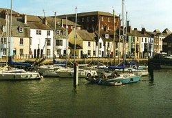 Historic Harbour Wallpaper