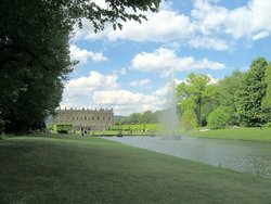 Chatsworth House, Emperor Fountain Wallpaper