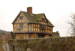 Stokesay Castle in Shropshire. The Gatehouse Wallpaper