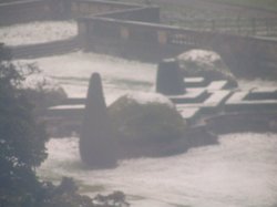 Chatsworth House & Gardens in winter Wallpaper