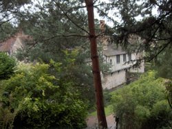 Path to Ightham Mote Wallpaper