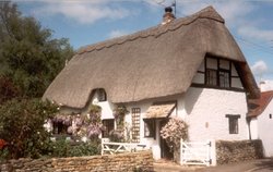 A cottage in Alderton, Gloucestershire Wallpaper