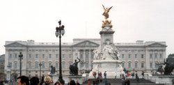 Buckingham Palace, London Wallpaper
