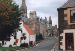 The Picture Postcard Village of Falkland Fifeshire Scotland Wallpaper