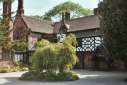 Abbey Inn, Burton-upon-Trent Wallpaper
